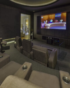 Cine